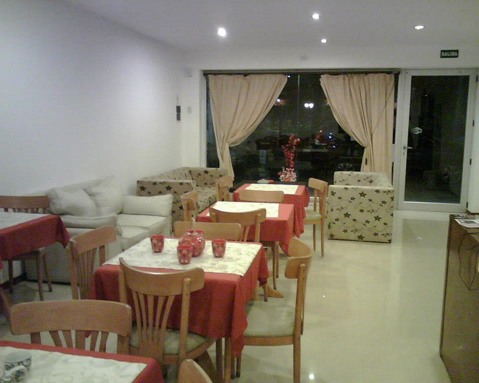 Hosteria Robert Villa Gesell Extérieur photo