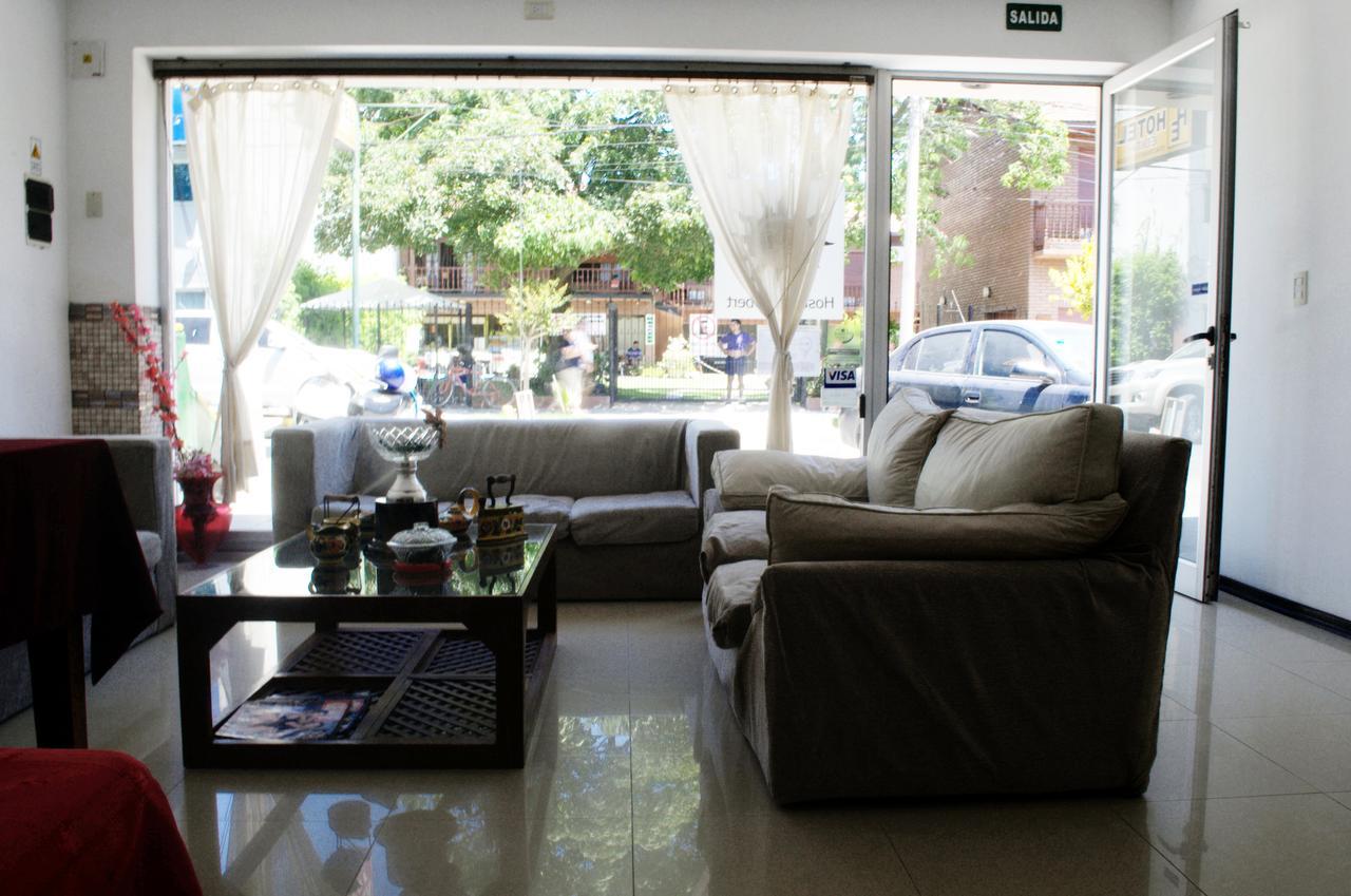 Hosteria Robert Villa Gesell Extérieur photo