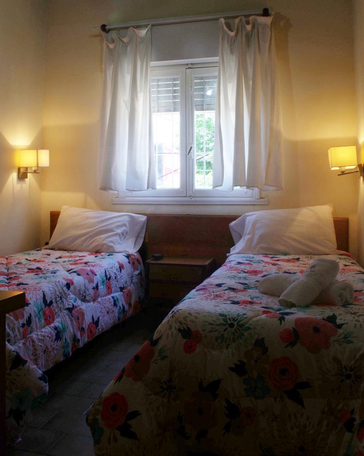Hosteria Robert Villa Gesell Extérieur photo