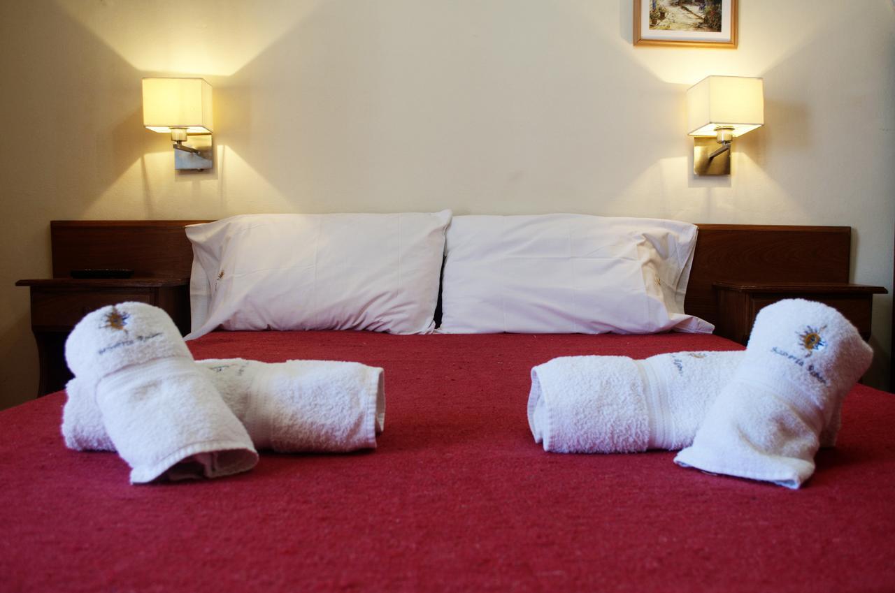 Hosteria Robert Villa Gesell Extérieur photo