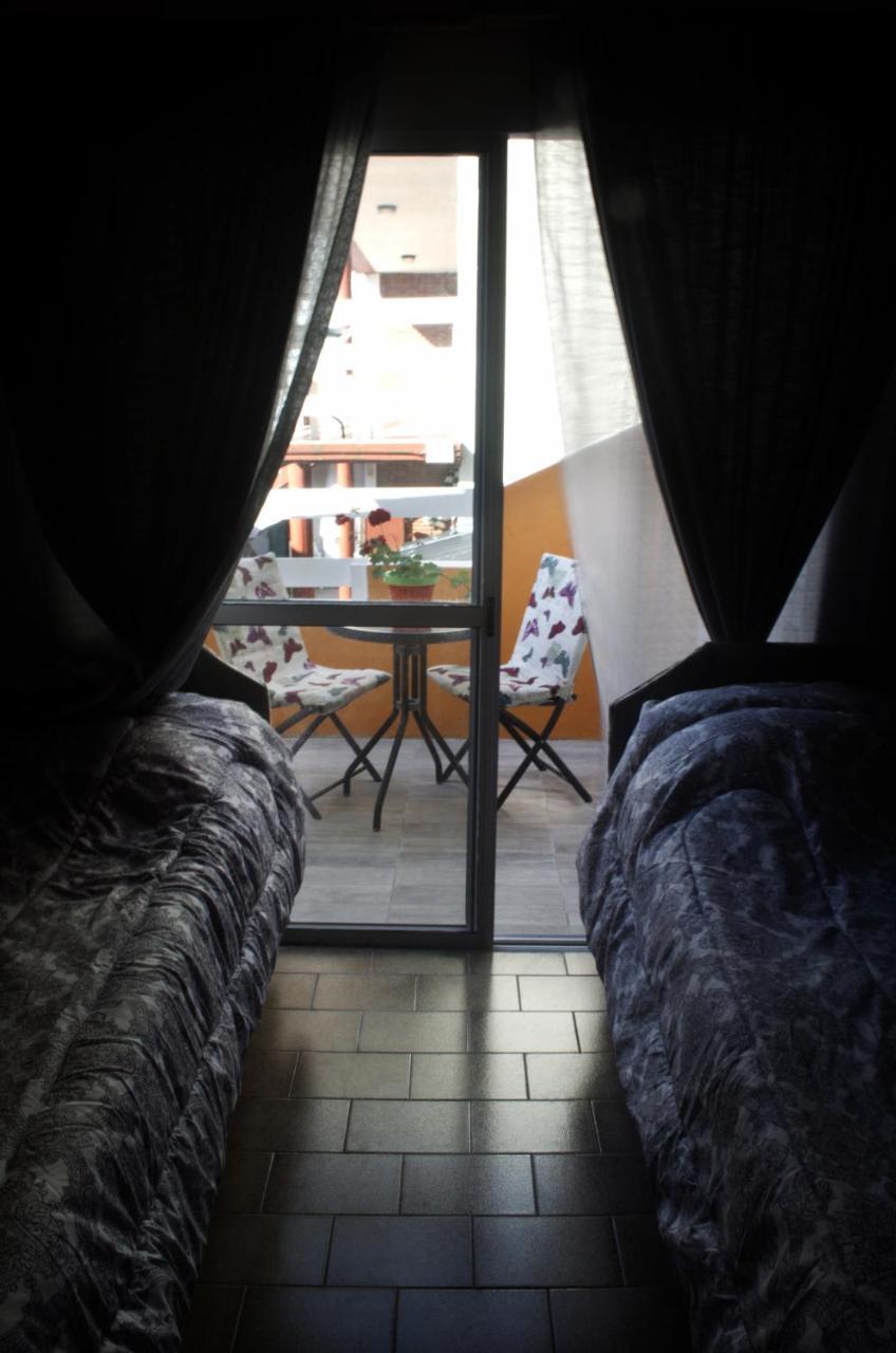 Hosteria Robert Villa Gesell Extérieur photo